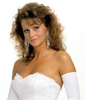 In MEMORY of MISS ELIZABETH on her BIRTHDAY - Born Elizabeth Ann Hulette, best known in professional wrestling circles as Miss Elizabeth, was an American professional wrestling manager, occasional professional wrestler and professional wrestling TV announcer. She gained international fame from 1985 to 1992 in the World Wrestling Federation (WWF, now WWE) and from 1996 to 2000 in World Championship Wrestling (WCW)     Nov 19, 1960 - May 1, 2003   (acute toxicity) Wrestling Superstars, Wrestling D