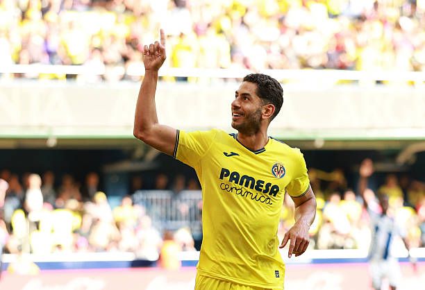 Ayoze Perez of Villarreal CF celebrates scoring his team's first goal during the LaLiga match between Villarreal CF and CD Leganes at Estadio de la...