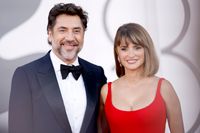 Penélope Cruz Sobs and Kisses Javier Bardem as ‘Bunker’ Dazzles Venice With Record 15.5-Minute Ovation - Variety