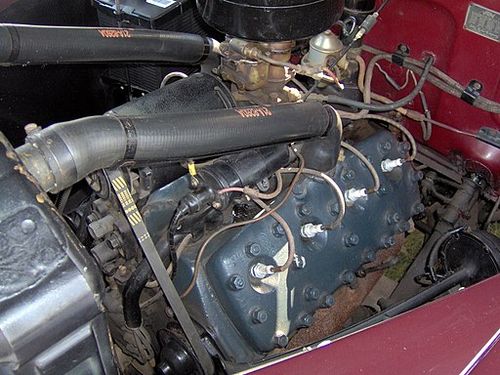 1942_Ford_Super_Deluxe_engine.JPG
