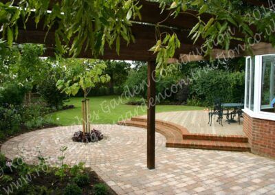 paving and brick work robert hughes garden landscaping and construction hertfordshire cambridgeshire and bedfordshire 29 400x284
