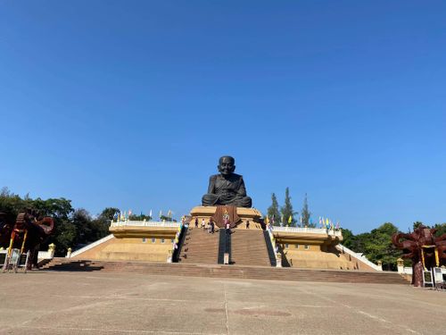 Wat Huay Mongkol