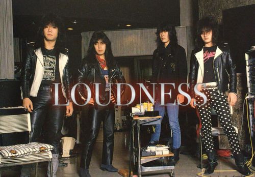 Loudness band posing
