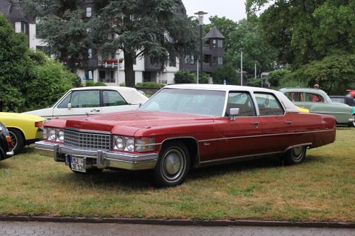 cadillac fleetwood brougham bauzeit 1973 74 front 2017 07 01 sp r