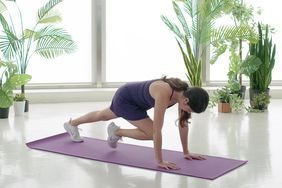 woman doing ab exercises