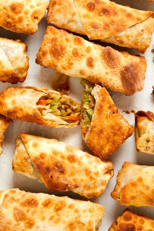 air fryer egg rolls with pork, cabbage and carrots