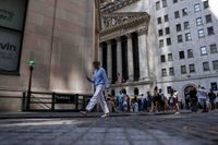 US Stock Futures Edge Higher After Chipmaker Rally: Markets Wrap - Bloomberg.com