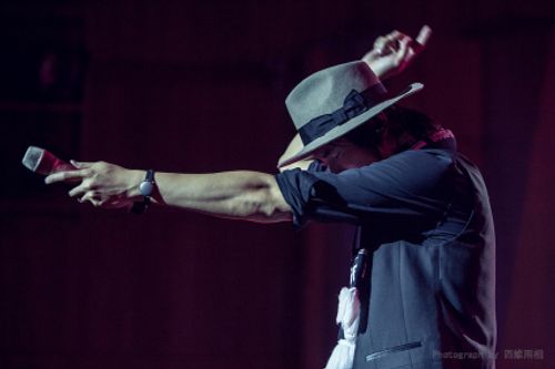 旅行团乐队南宁演唱会