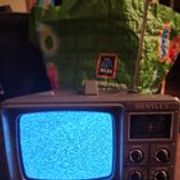 r/vintagetelevision - I need the assistance of a nerd.