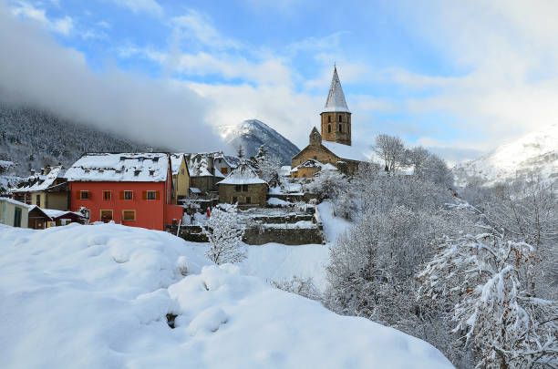 salardu - val d'aran - aran valley stock pictures, royalty-free photos & images