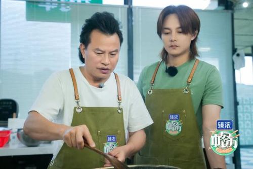 从夏天到冬天，《中餐厅》的故事结束了又没结束