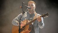 Zach Bryan Wears ‘Free Palestine’ Shirt During Concert at Robert Kraft’s Gillette Stadium - hollywoodreporter.com