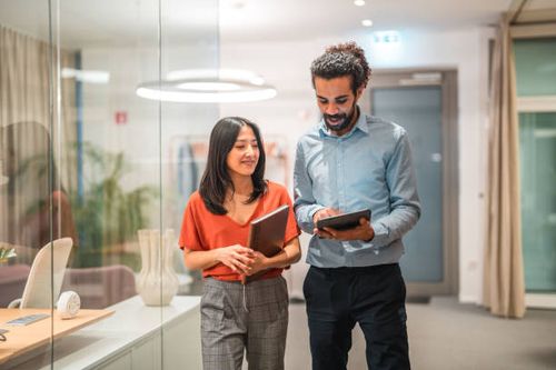 Executive one-on-one technology discussion