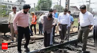Mumbai Harbour Line trains running late after two derailments | Mumbai News - Times of India