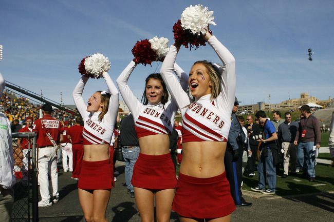 Oklahoma cheerleaders | Hot cheerleaders, College cheerleading, Cheerleading