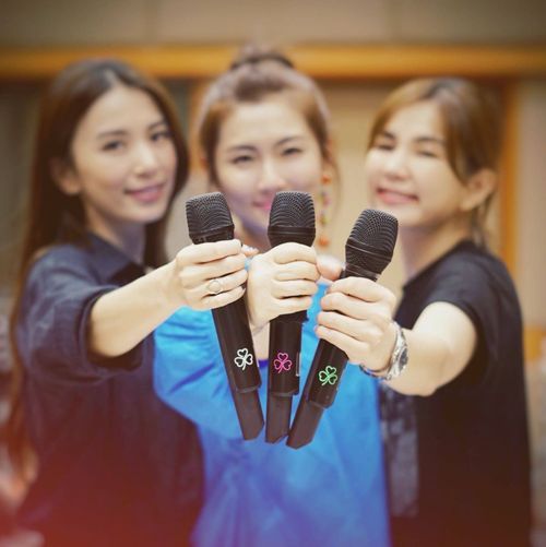 娛樂圈姐妹情天花板，還得看S.H.E