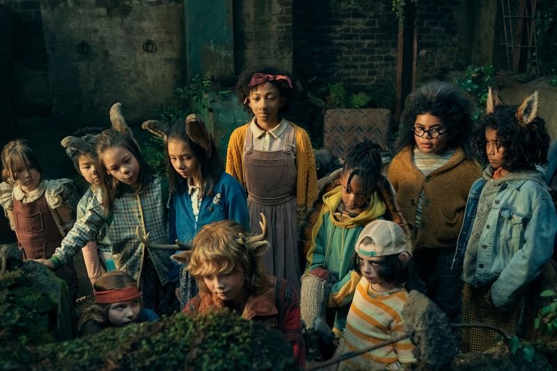 Multiple hybrid children in Season 2 of Sweet Tooth.