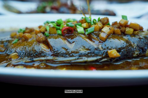 Historical scene of Anhui Stinky Mandarin Fish preparation