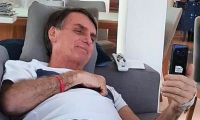 Moraes proíbe uso de redes sociais por terceiros para Bolsonaro