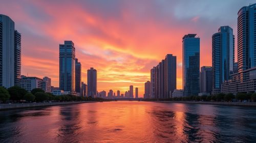 Create your own import image with Canva