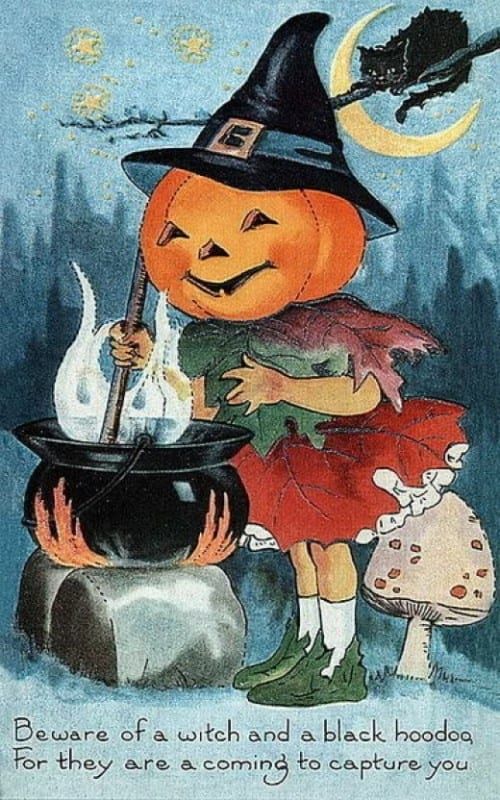 Add something fun and unique to your Halloween decor with one of these 30+ Free Printable Vintage Halloween Images featured on Remodelaholic.com