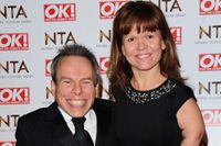 'Harry Potter' Actor Warwick Davis Mourns Death of Wife Samantha at 53: 'I Miss Her Hugs'