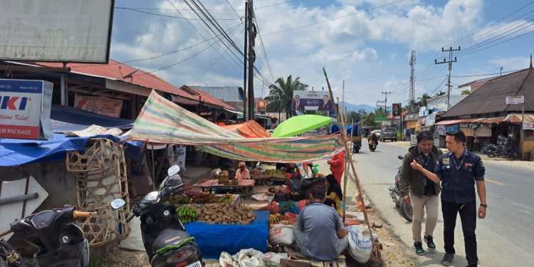 Pasar tradisional Nagari Salayo, Kecamatan Kubung, Kabupaten Solok.