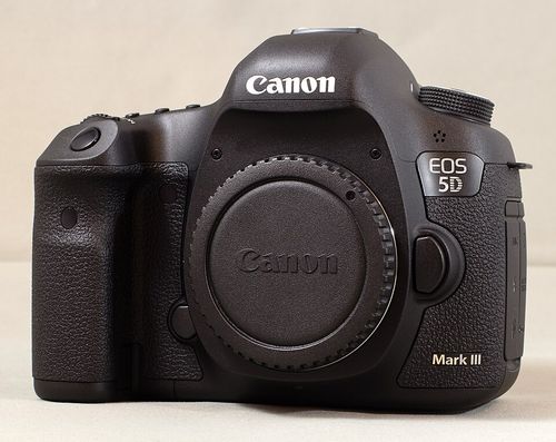 Canon_5D_Mark_III.jpg