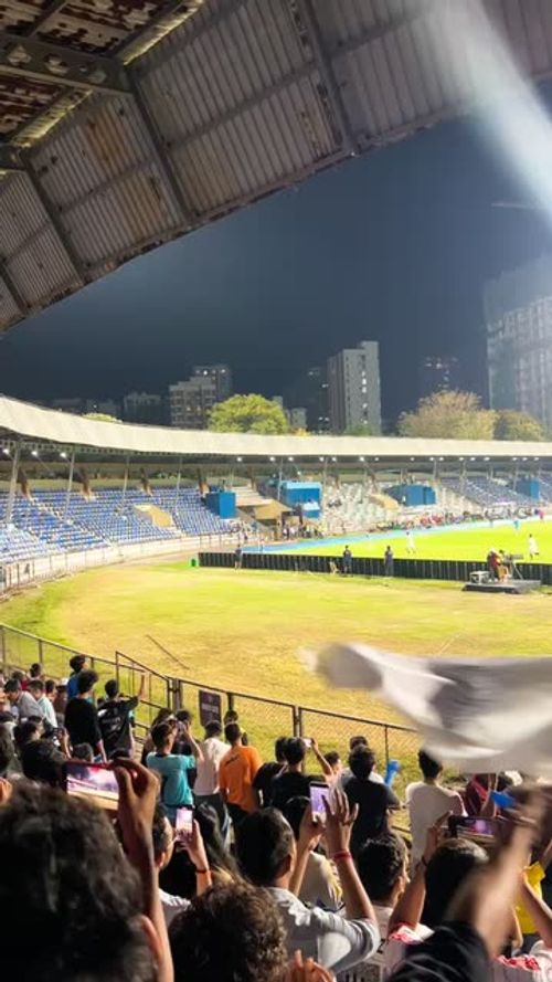 Spotlight at Andheri Sports Complex Tower by @navee15