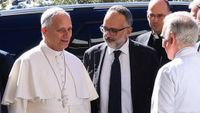 Vatican Says Pope Leo Will Leave Hospital on Saturday, Days After Lung Surgery - The New York Times