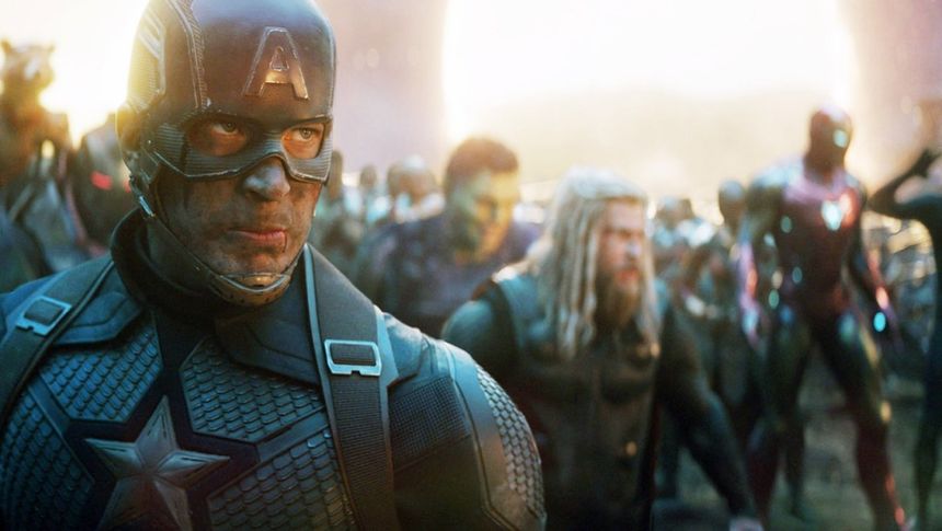 Robert Downey Jr. como Tony Stark / Homem de Ferro em cena de Vingadores: Ultimato, o último filme do personagem