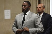 R. Kelly Asks Trump to Commute 30-Year Prison Sentence. White House Calls it 'Random Submission' - Rolling Stone