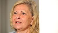 Roseanne Barr Breaks Silence on High-Stakes TV Return: “Who Wants a Number One Show?” - The Hollywood Reporter
