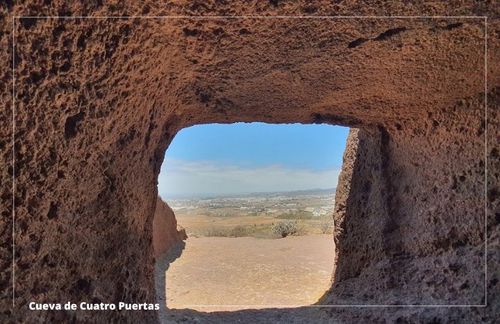 Cueva de Cuatro Puertas