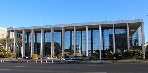 Concurso TJDFT: Novo edital em análise! Oportunidade de carreira.