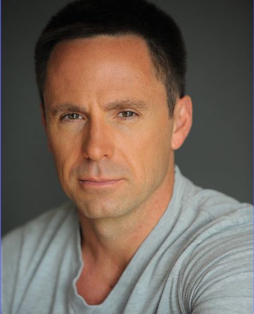 William deVry