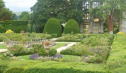 Queen's Garden