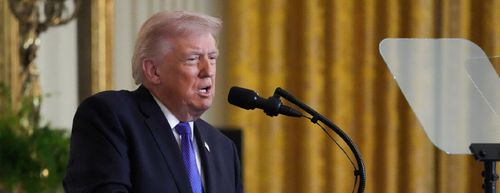 特朗普批民主党：如果不动手，他们又要叫唤