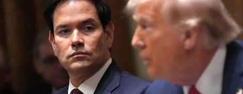 马杜罗：他想让特朗普“手染鲜血”