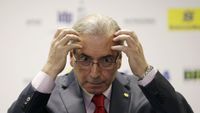 Eduardo Cunha monta rede de rádios com patrimônio bloqueado