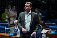 CNJ suspende falência e afasta administrador judicial no Rio; Dino bloqueia bens de Valdemar Costa Neto