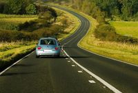 Carro na banguela: infração de trânsito pode gerar multa e pontos na CNH