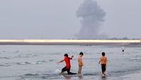 Live updates: US carries out more strikes on Iran and begins blockade of Iranian ports - CNN