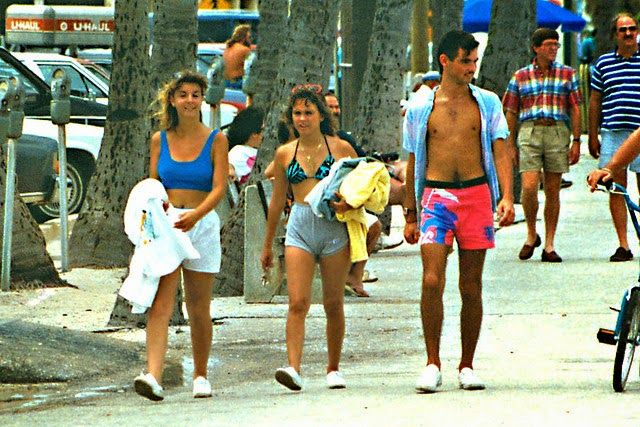 Eighties Beach Scenes – Pictures of Teenagers on the Beaches of Florida in the Early 1980s ...