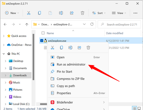 Right-click "Ext2explore.exe" and select "Run as Administrator" from the context menu.
