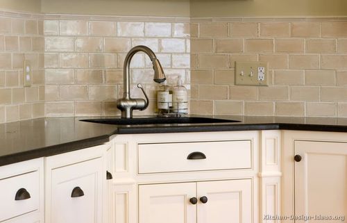 Traditional Two-Tone Kitchen Cabinets (Kitchen-Design-Ideas.org) | Kitchen backsplash designs, Modern kitchen tiles, Kitchen backsplash inspiration