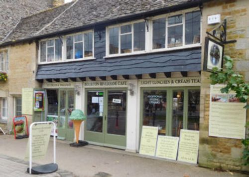 Bourton Riverside Café