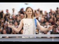 Why Jodie Foster is relaxed about A.I. - YouTube