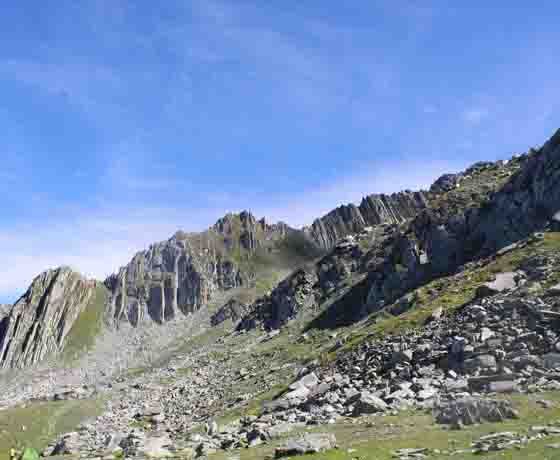 Dehnasar Lake Trek