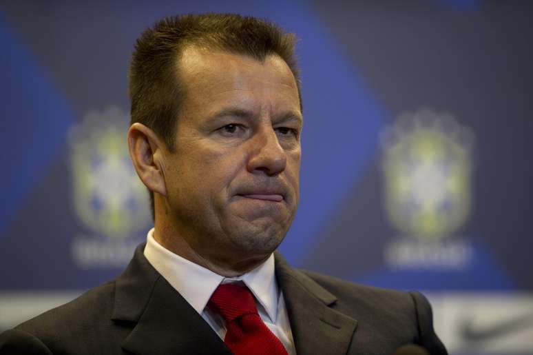 Dunga é apresentado como técnico da Seleção Brasileira